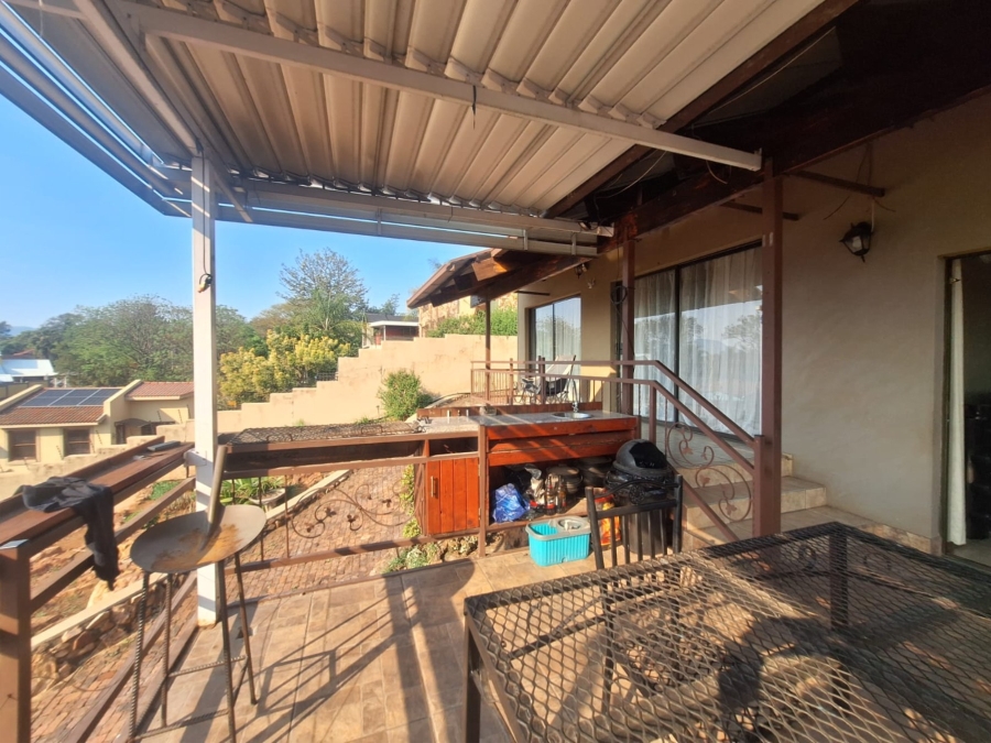 6 Bedroom Property for Sale in Meerhof North West